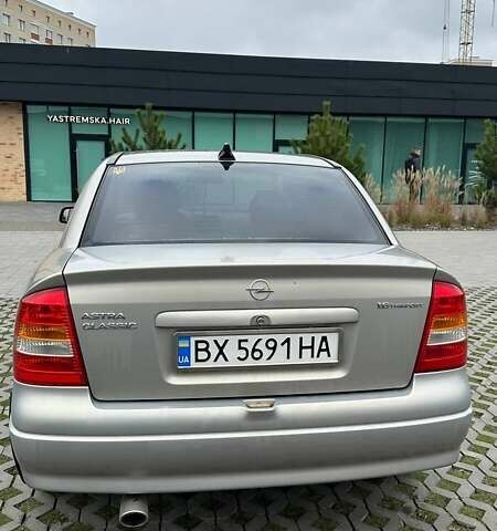 Серый Опель Астра, объемом двигателя 1.6 л и пробегом 179 тыс. км за 4000 $, фото 12 на Automoto.ua