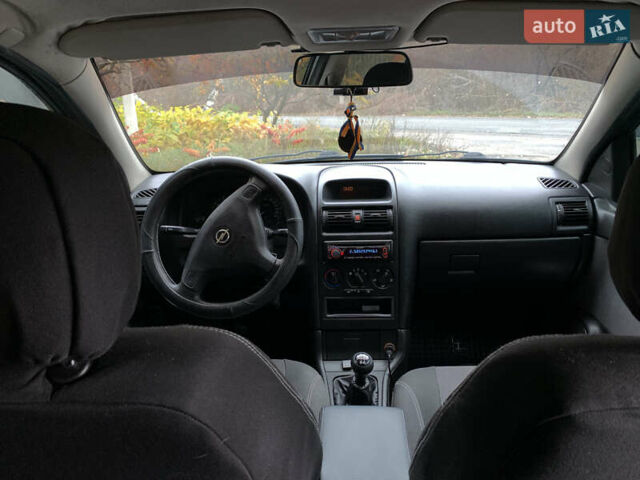 Опель Астра 2008 у Червоноград на Automoto.ua Сірий Опель Астра, об'ємом двигуна 1.6 л та пробігом 193 тис. км за 5300 $, фото 18 на Automoto.ua