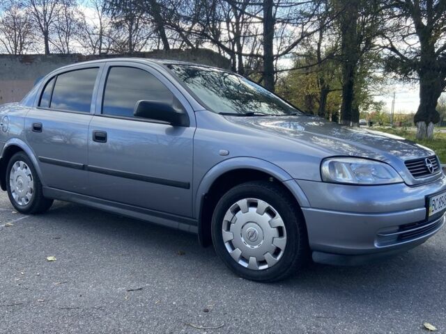 Серый Опель Астра, объемом двигателя 1.6 л и пробегом 200 тыс. км за 4200 $, фото 3 на Automoto.ua