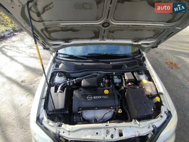 Сірий Опель Астра, об'ємом двигуна 1.6 л та пробігом 198 тис. км за 4600 $, фото 21 на Automoto.ua