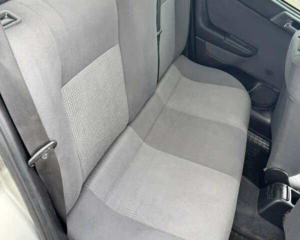 Серый Опель Астра, объемом двигателя 1.4 л и пробегом 200 тыс. км за 4200 $, фото 20 на Automoto.ua