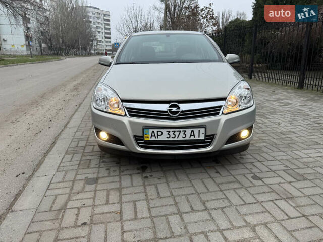 Сірий Опель Астра, об'ємом двигуна 1.6 л та пробігом 152 тис. км за 6000 $, фото 21 на Automoto.ua