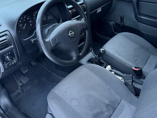 Сірий Опель Астра, об'ємом двигуна 1.4 л та пробігом 152 тис. км за 3600 $, фото 13 на Automoto.ua