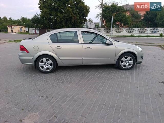 Сірий Опель Астра, об'ємом двигуна 1.8 л та пробігом 182 тис. км за 5555 $, фото 6 на Automoto.ua