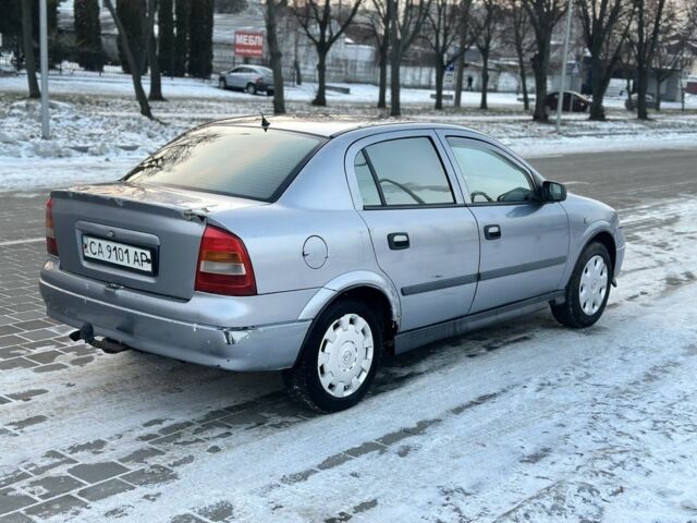 Серый Опель Астра, объемом двигателя 0 л и пробегом 358 тыс. км за 1750 $, фото 1 на Automoto.ua