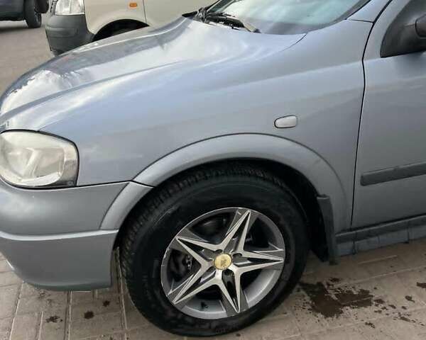 Сірий Опель Астра, об'ємом двигуна 1.4 л та пробігом 243 тис. км за 3400 $, фото 7 на Automoto.ua