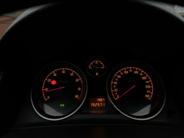 Серый Опель Астра, объемом двигателя 1.6 л и пробегом 152 тыс. км за 6000 $, фото 22 на Automoto.ua