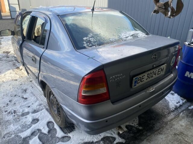 Серый Опель Астра, объемом двигателя 1.4 л и пробегом 250 тыс. км за 1299 $, фото 3 на Automoto.ua