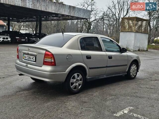 Сірий Опель Астра, об'ємом двигуна 0 л та пробігом 200 тис. км за 2900 $, фото 4 на Automoto.ua