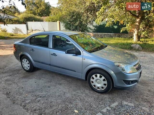 Серый Опель Астра, объемом двигателя 1.6 л и пробегом 117 тыс. км за 5550 $, фото 18 на Automoto.ua