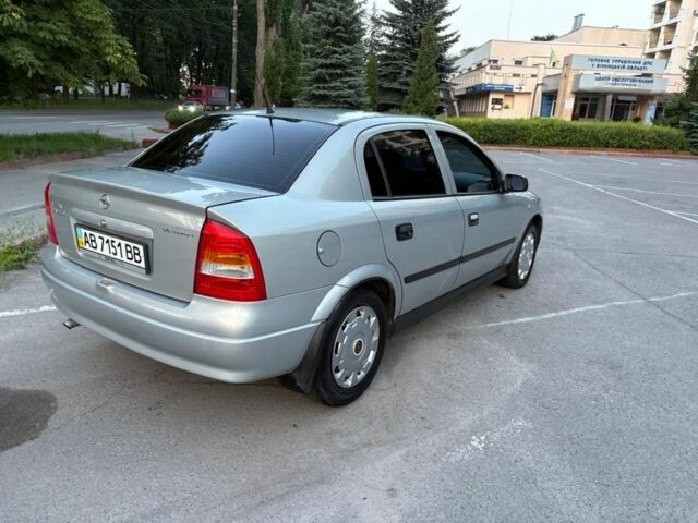 Опель Астра 2008 в Виннице на Automoto.ua Серый Опель Астра, объемом двигателя 0 л и пробегом 220 тыс. км за 3836 $, фото 4 на Automoto.ua