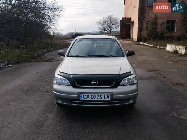 Сірий Опель Астра, об'ємом двигуна 1.6 л та пробігом 198 тис. км за 4600 $, фото 11 на Automoto.ua