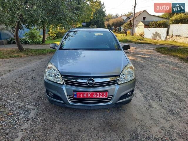 Серый Опель Астра, объемом двигателя 1.6 л и пробегом 117 тыс. км за 5550 $, фото 17 на Automoto.ua
