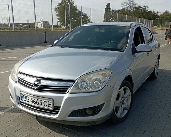 Опель Астра 2008 в Первомайск на Automoto.ua Серый Опель Астра, объемом двигателя 1.8 л и пробегом 175 тыс. км за 5500 $, фото 10 на Automoto.ua