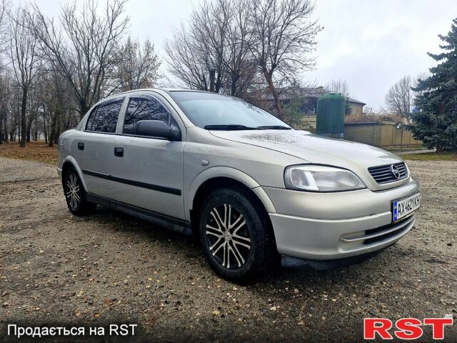 Серый Опель Астра, объемом двигателя 1.4 л и пробегом 183 тыс. км за 4200 $, фото 1 на Automoto.ua