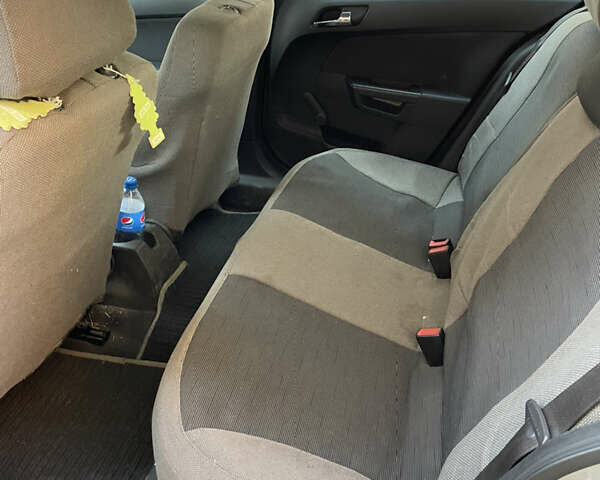 Сірий Опель Астра, об'ємом двигуна 1.6 л та пробігом 99 тис. км за 7000 $, фото 17 на Automoto.ua