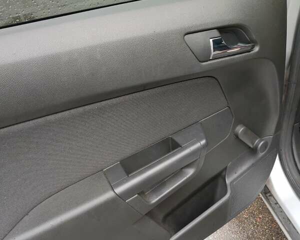 Сірий Опель Астра, об'ємом двигуна 1.6 л та пробігом 246 тис. км за 7500 $, фото 9 на Automoto.ua