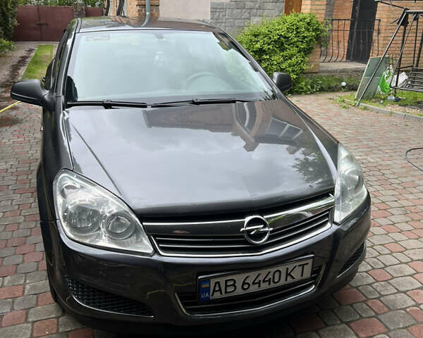 Сірий Опель Астра, об'ємом двигуна 1.7 л та пробігом 275 тис. км за 5900 $, фото 1 на Automoto.ua