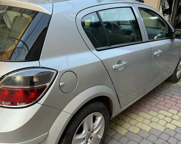 Сірий Опель Астра, об'ємом двигуна 1.6 л та пробігом 99 тис. км за 7000 $, фото 3 на Automoto.ua