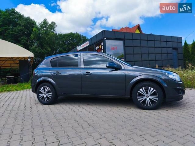 Серый Опель Астра, объемом двигателя 1.7 л и пробегом 340 тыс. км за 5500 $, фото 5 на Automoto.ua