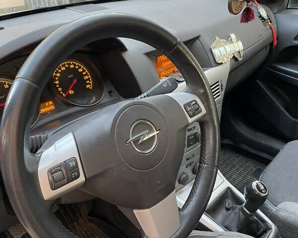 Сірий Опель Астра, об'ємом двигуна 1.6 л та пробігом 99 тис. км за 7000 $, фото 14 на Automoto.ua