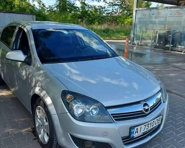 Сірий Опель Астра, об'ємом двигуна 1.6 л та пробігом 246 тис. км за 7500 $, фото 1 на Automoto.ua