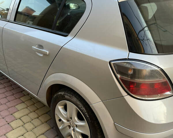 Сірий Опель Астра, об'ємом двигуна 1.6 л та пробігом 99 тис. км за 7000 $, фото 5 на Automoto.ua