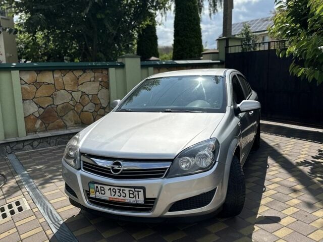 Серый Опель Астра, объемом двигателя 1.6 л и пробегом 110 тыс. км за 5500 $, фото 4 на Automoto.ua