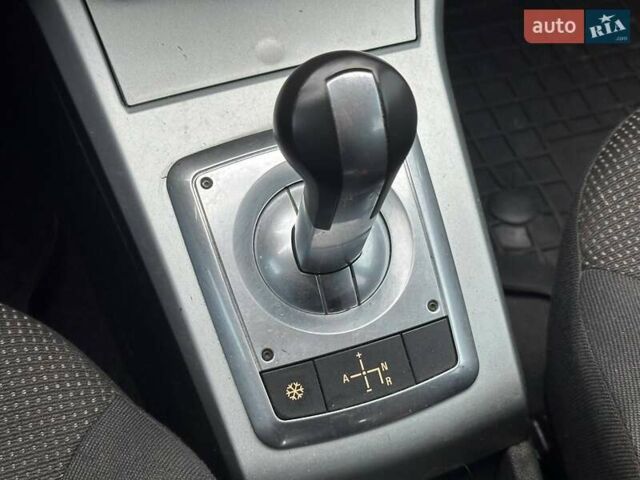 Серый Опель Астра, объемом двигателя 1.6 л и пробегом 280 тыс. км за 4990 $, фото 20 на Automoto.ua