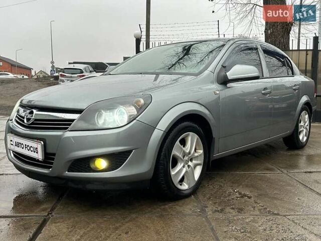 Серый Опель Астра, объемом двигателя 1.6 л и пробегом 280 тыс. км за 4990 $, фото 2 на Automoto.ua