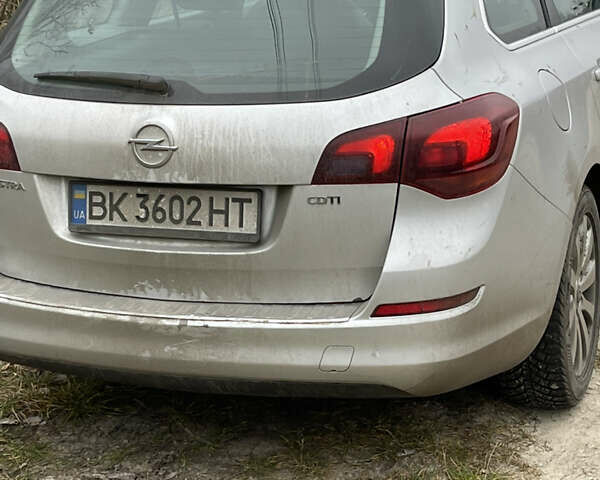 Серый Опель Астра, объемом двигателя 1.69 л и пробегом 270 тыс. км за 6500 $, фото 2 на Automoto.ua
