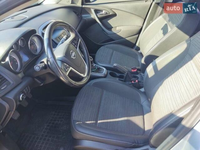 Серый Опель Астра, объемом двигателя 1.6 л и пробегом 229 тыс. км за 8300 $, фото 7 на Automoto.ua