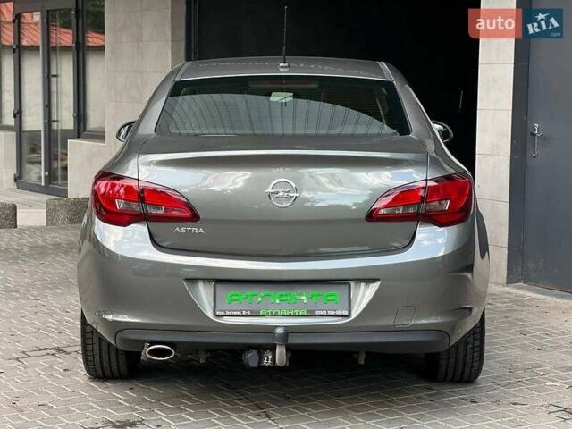 Серый Опель Астра, объемом двигателя 1.4 л и пробегом 92 тыс. км за 11900 $, фото 7 на Automoto.ua