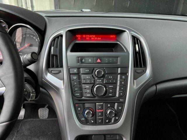 Серый Опель Астра, объемом двигателя 1.4 л и пробегом 92 тыс. км за 11500 $, фото 19 на Automoto.ua