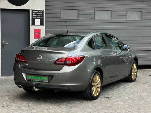 Серый Опель Астра, объемом двигателя 1.4 л и пробегом 92 тыс. км за 11500 $, фото 5 на Automoto.ua