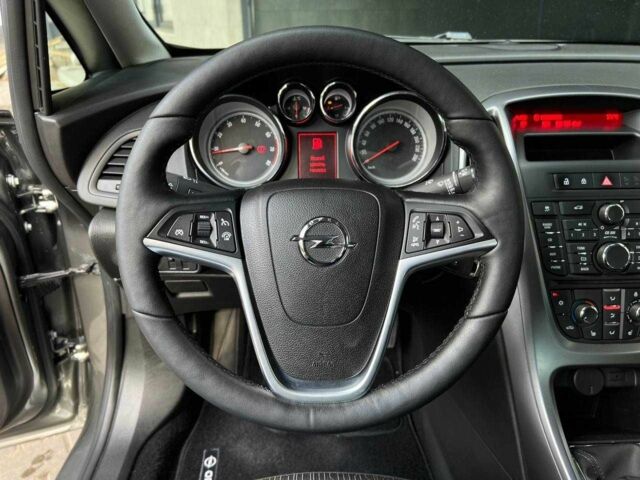 Серый Опель Астра, объемом двигателя 1.4 л и пробегом 92 тыс. км за 11500 $, фото 18 на Automoto.ua