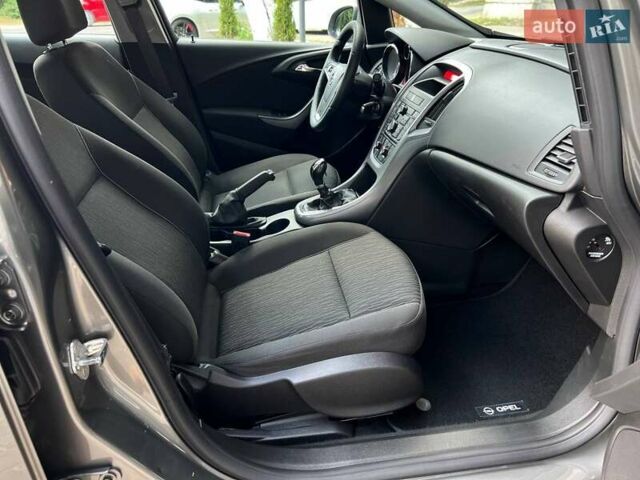 Серый Опель Астра, объемом двигателя 1.4 л и пробегом 92 тыс. км за 11900 $, фото 16 на Automoto.ua