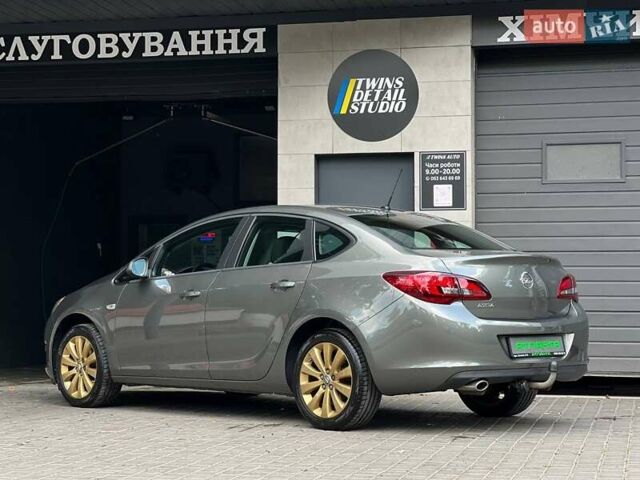 Серый Опель Астра, объемом двигателя 1.4 л и пробегом 92 тыс. км за 11900 $, фото 9 на Automoto.ua