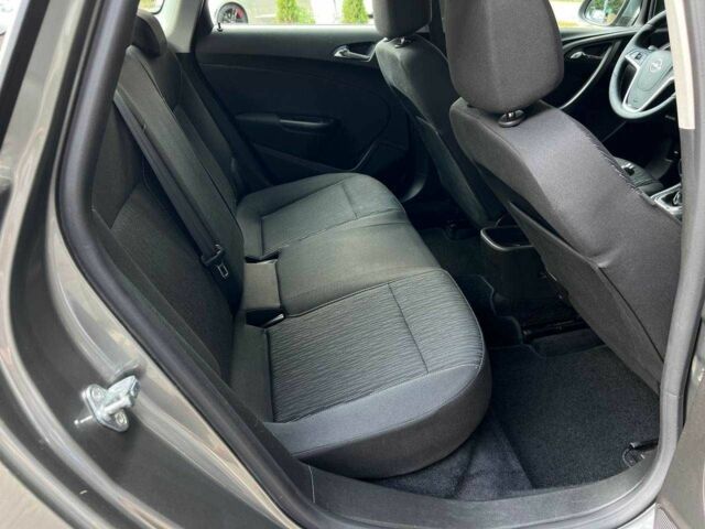 Серый Опель Астра, объемом двигателя 1.4 л и пробегом 92 тыс. км за 11500 $, фото 15 на Automoto.ua