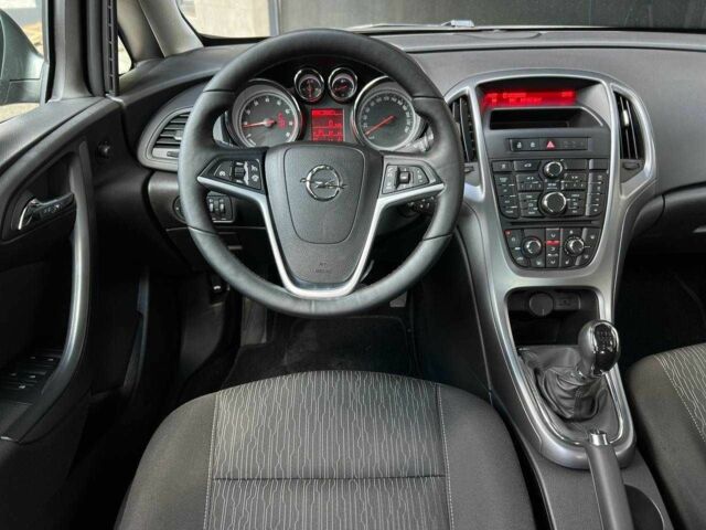 Серый Опель Астра, объемом двигателя 1.4 л и пробегом 92 тыс. км за 11500 $, фото 14 на Automoto.ua