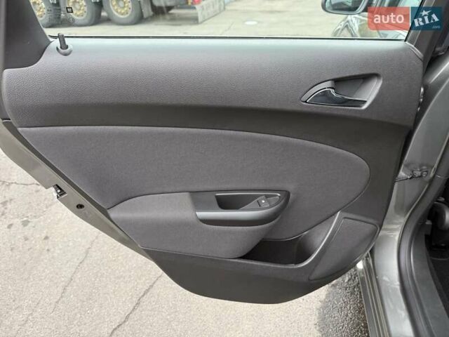 Серый Опель Астра, объемом двигателя 1.4 л и пробегом 92 тыс. км за 10999 $, фото 13 на Automoto.ua