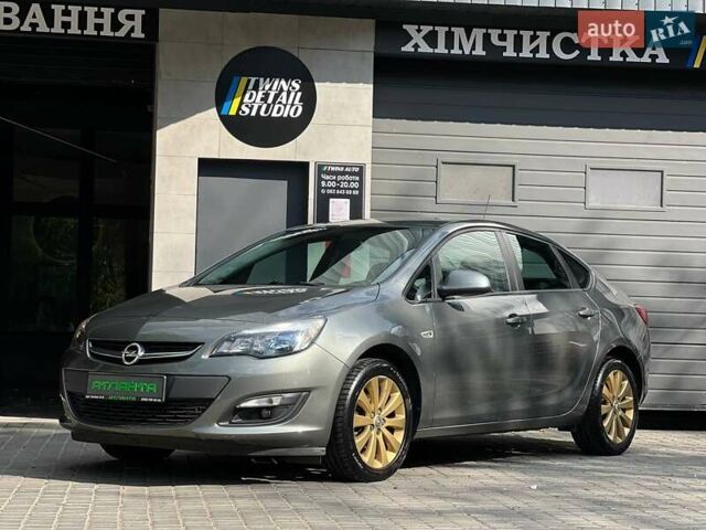 Серый Опель Астра, объемом двигателя 1.4 л и пробегом 92 тыс. км за 11900 $, фото 1 на Automoto.ua