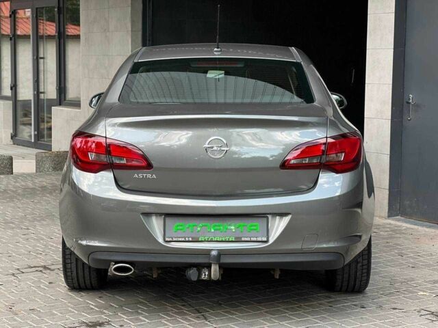 Серый Опель Астра, объемом двигателя 1.4 л и пробегом 92 тыс. км за 11500 $, фото 7 на Automoto.ua