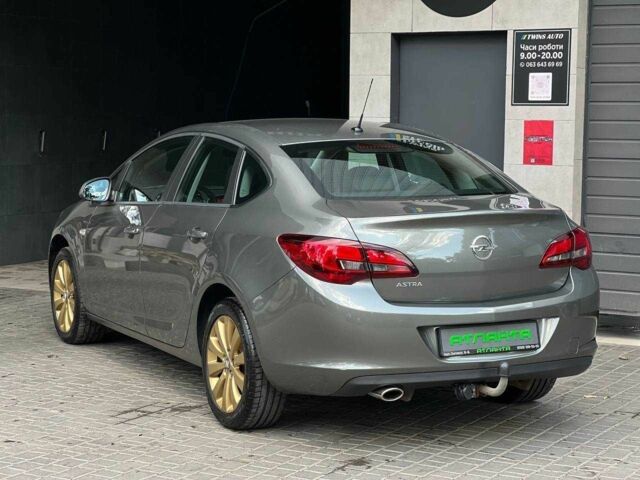 Серый Опель Астра, объемом двигателя 1.4 л и пробегом 92 тыс. км за 11500 $, фото 8 на Automoto.ua