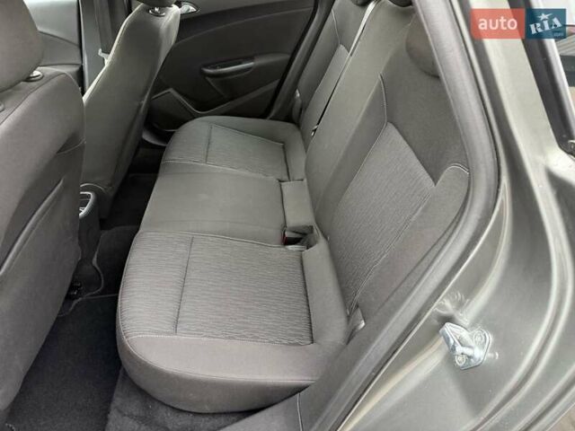 Серый Опель Астра, объемом двигателя 1.4 л и пробегом 92 тыс. км за 10999 $, фото 14 на Automoto.ua