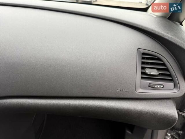 Серый Опель Астра, объемом двигателя 1.4 л и пробегом 92 тыс. км за 10999 $, фото 22 на Automoto.ua