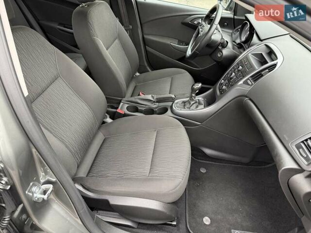 Серый Опель Астра, объемом двигателя 1.4 л и пробегом 92 тыс. км за 10999 $, фото 18 на Automoto.ua