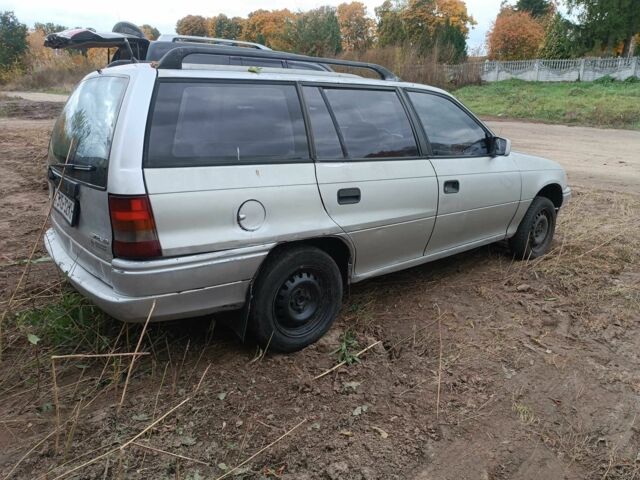 Сірий Опель Астра, об'ємом двигуна 1.6 л та пробігом 230 тис. км за 790 $, фото 6 на Automoto.ua