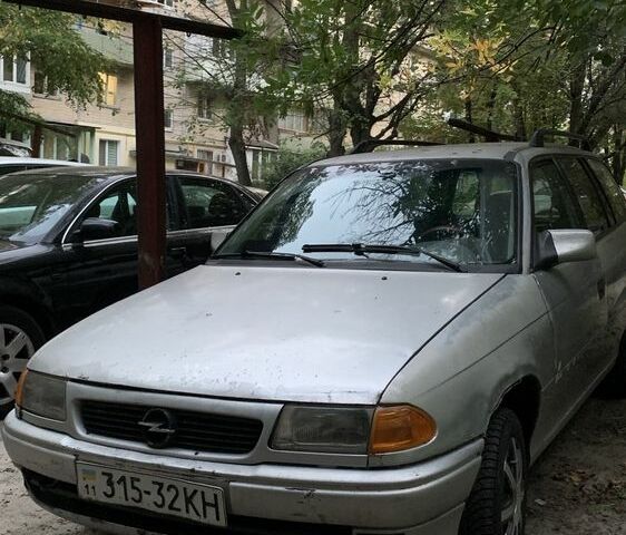 Серый Опель Астра, объемом двигателя 1.4 л и пробегом 3 тыс. км за 1250 $, фото 3 на Automoto.ua