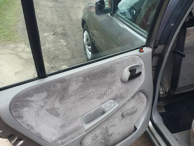 Опель Астра 1993 в Житомире на Automoto.ua Серый Опель Астра, объемом двигателя 1.4 л и пробегом 300 тыс. км за 1350 $, фото 9 на Automoto.ua